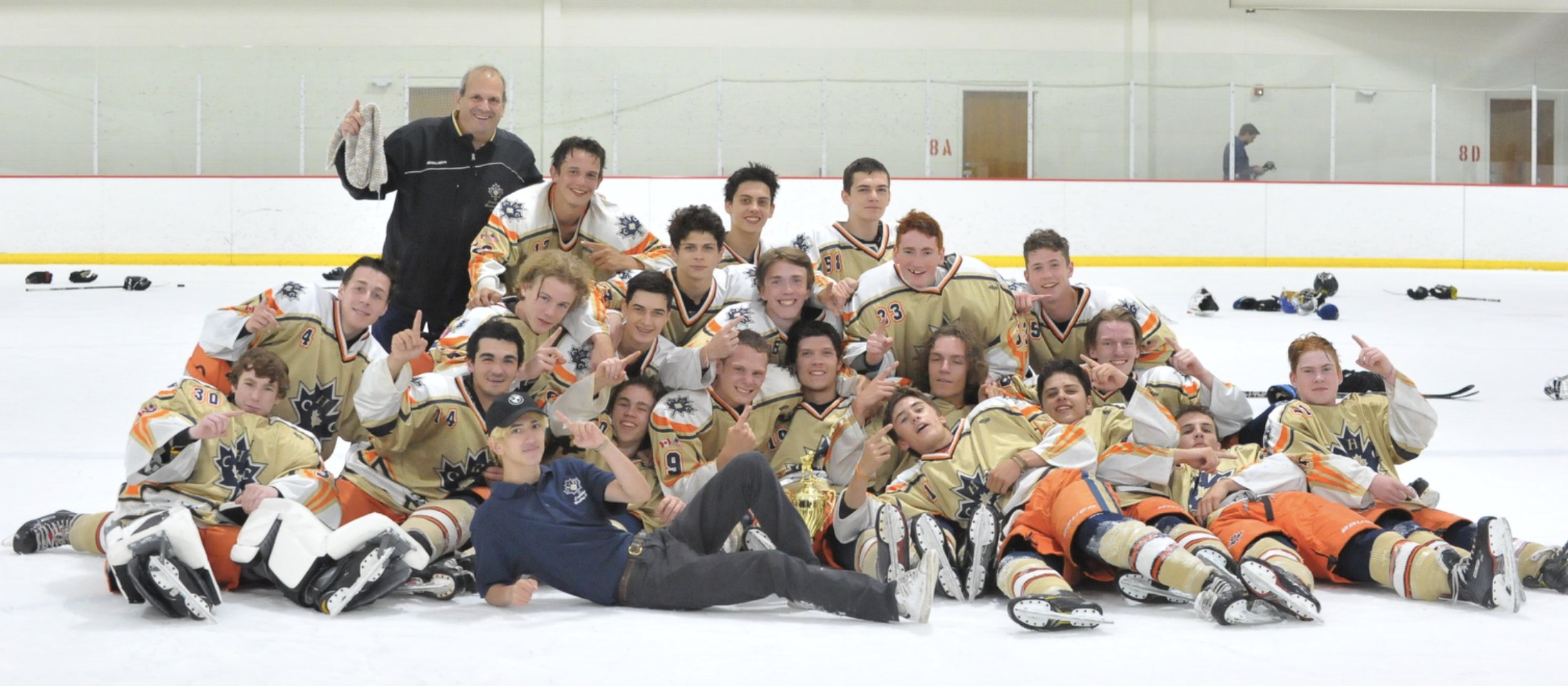 CHC team photo celebrating their 2019 Tier 1 NESC Vegas championship